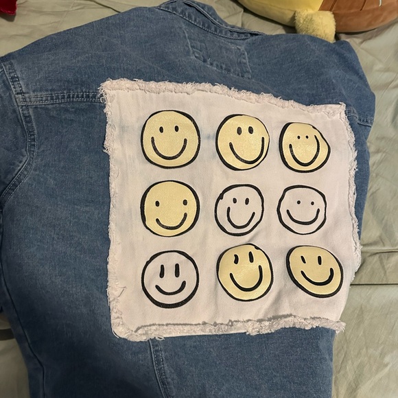 Fantastic Fawn Classic Blue Jean Jacket - Picture 3 of 3